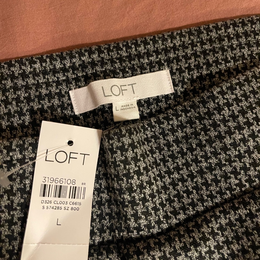 Loft leggings/pants brand new with tags - Picture 2 of 3